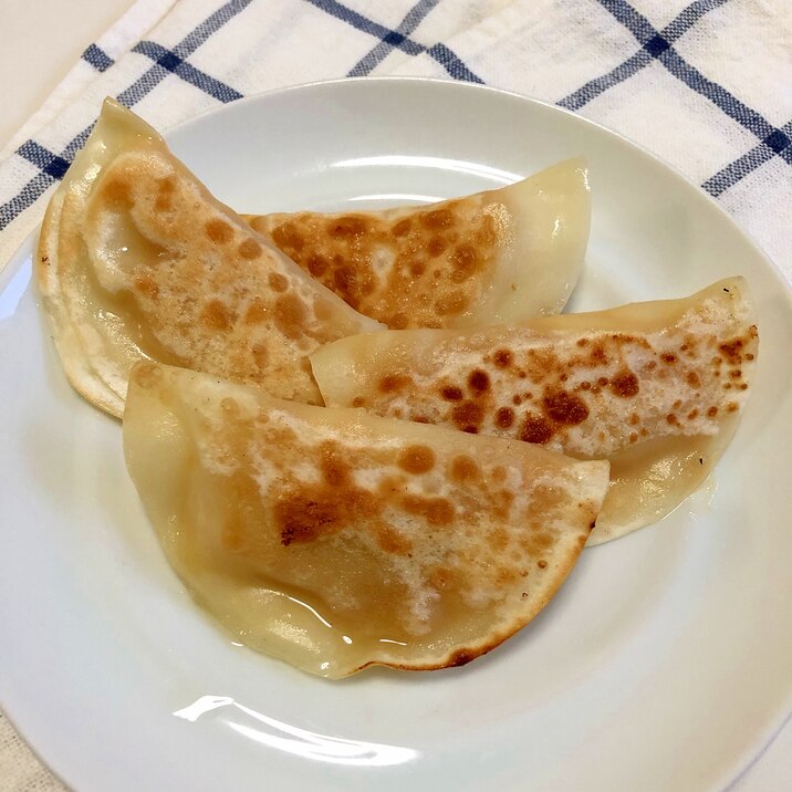 餃子の皮に何が入っているのかな？ 長ねぎみそ ♪